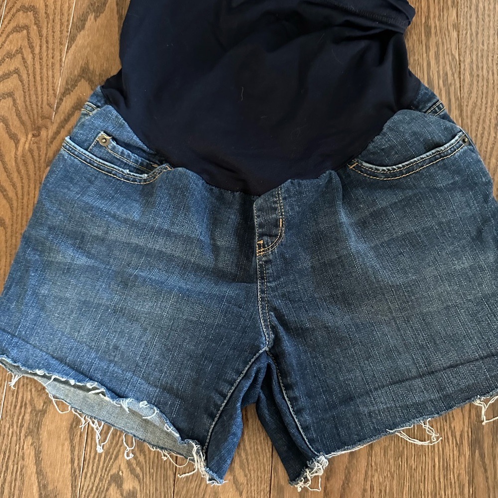 Liz Lange Maternity Shorts